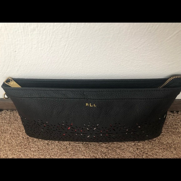 NWOT Black and gold oversized wristlet/ clutch - Picture 2 of 6